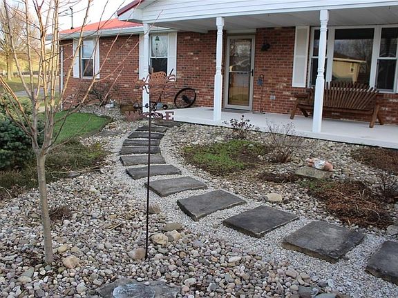 5th image of 102 Cornerstone Dr