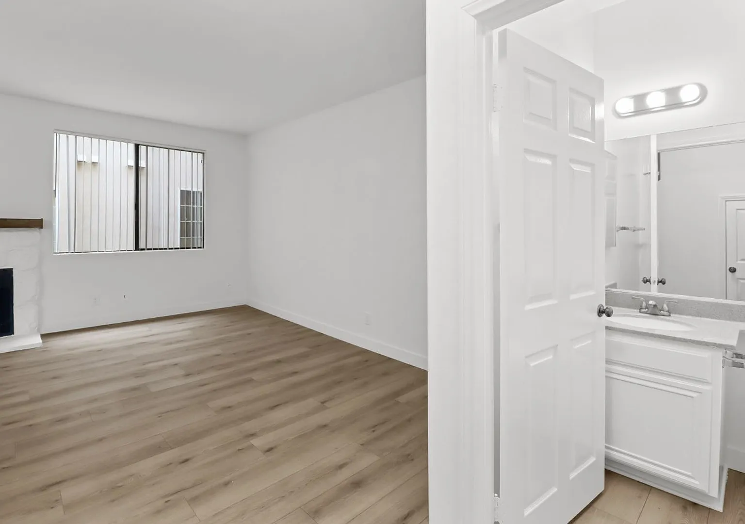 7040 Flight Ave. — Photo 4