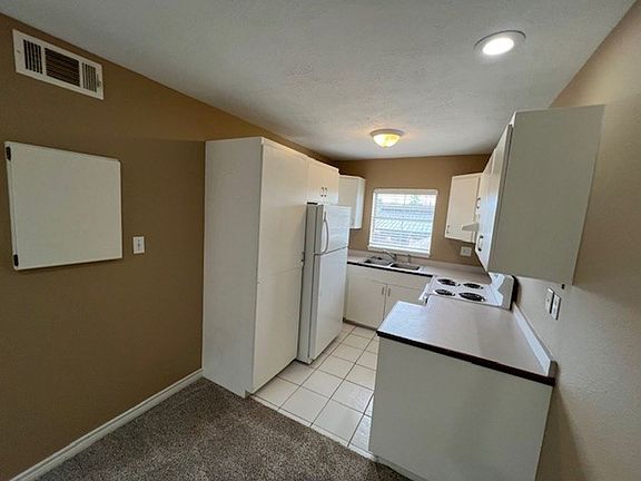 4th image of 1801 Lake St APT 6