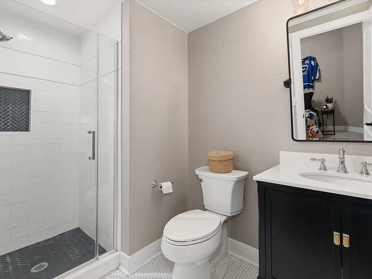 10045 Tall Oaks St — Photo 44