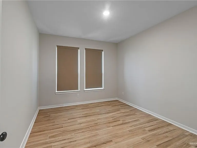 13813 Belle Ct — Photo 19