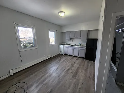 377 E Broadway #1 Photo 1
