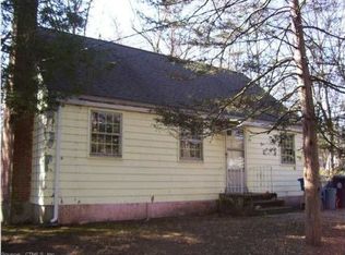 43 Wyndwood Rd, Farmington, CT 06032