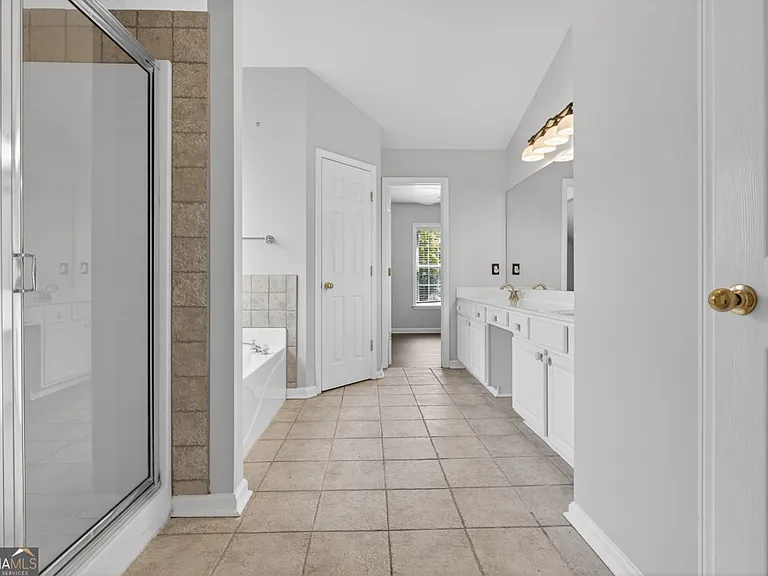 28 Stonehenge Ct — Photo 46