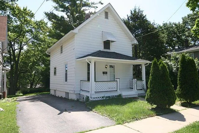 409 Wilcox Ave photo 1