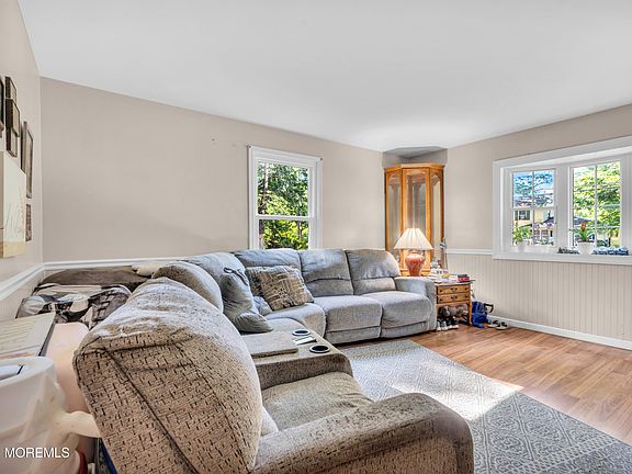 5th image of 155 Lucy Road