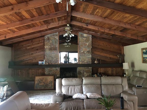 3rd image of 2804 Pemberton Creek Dr