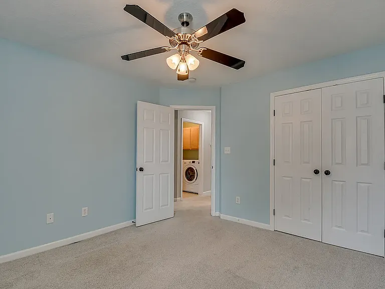223 Old Berzelia Rd — Photo 11