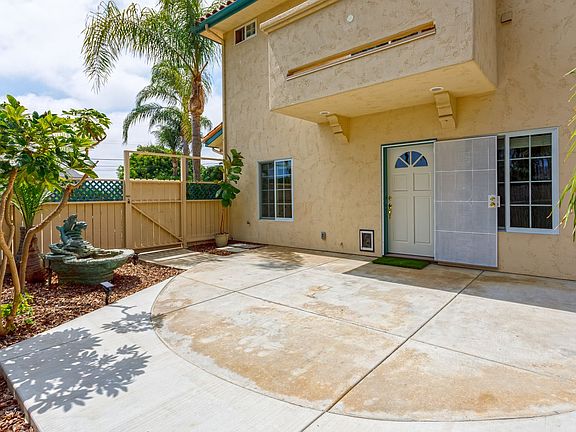 5th image of 2020 Fire Mountain Dr #1/2