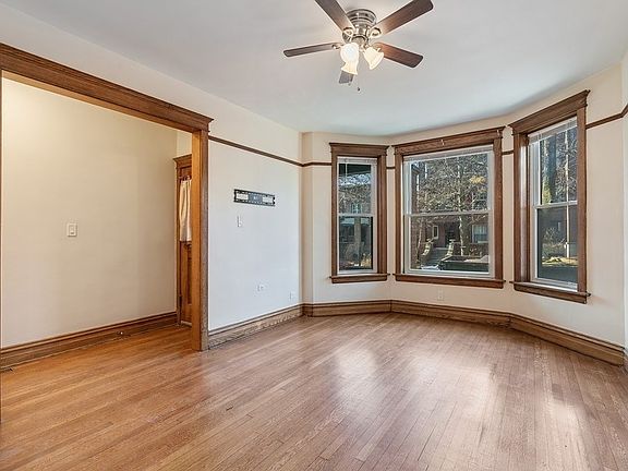 2nd image of 6335 N Wayne Ave #1