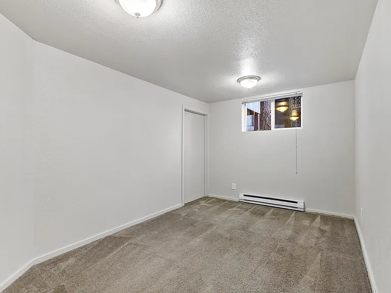 Outrigger Apartments — Photo 20