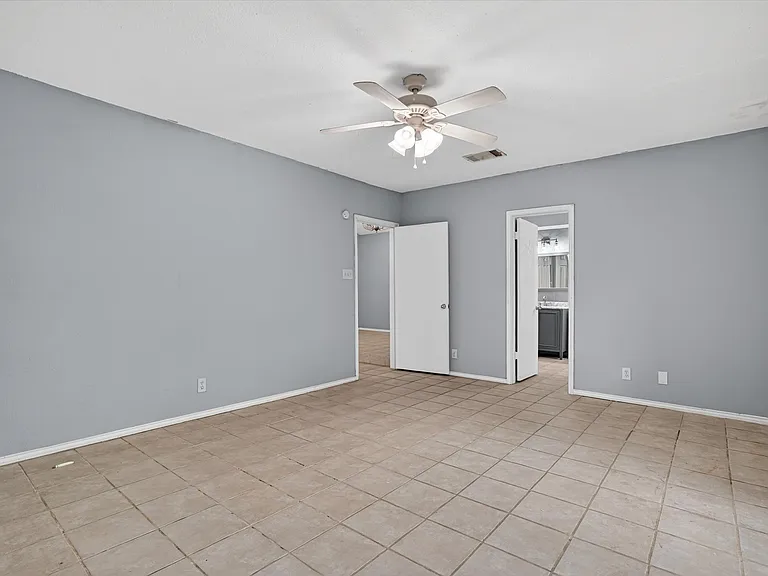 231 Shady Lane Dr — Photo 15