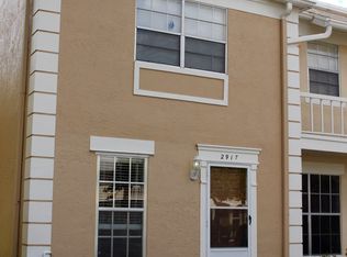 2917 Edgehill Ln, Hollywood, FL 33026