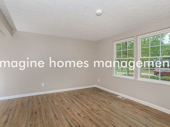 3rd image of 781 Laverty Ln