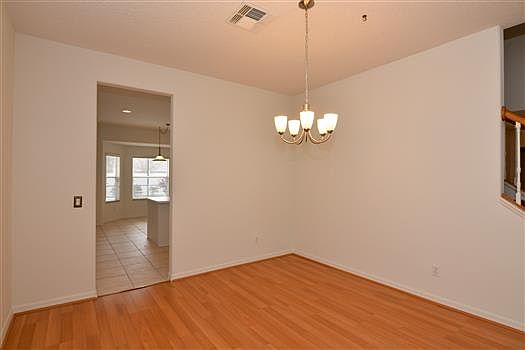 4th image of 2657 Dover Glen Cir