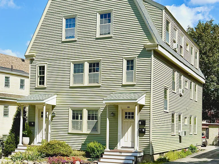Exterior, 28 Clement