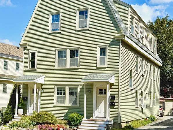 28 Clement St #3, Worcester, MA 01603
