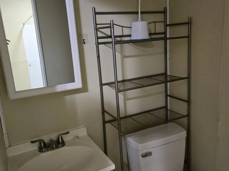 839 E. Walnut St. — Photo 8
