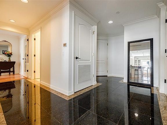 2nd image of 195 14th St NE #Penthouse 206