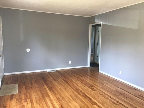 2nd image of 133 Meredith Ave