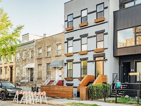 3rd image of 37 Wolcott St #2R