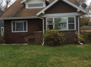 12 Elizabeth St, Hammond, IN 46320