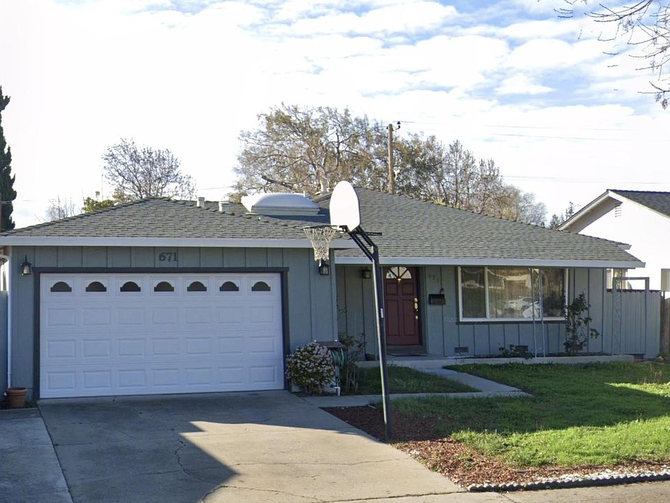 1st image of 671 Toyon Ave