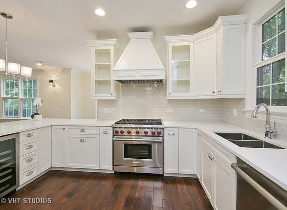 5th image of 935 Yale Ave