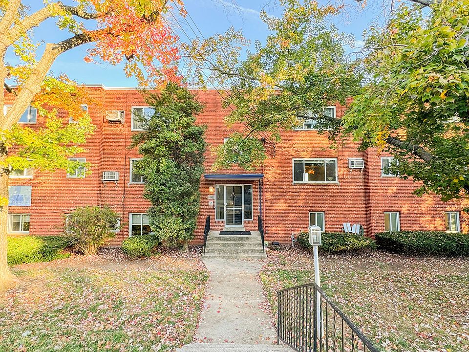1st image of 2133 19th St N APT 5