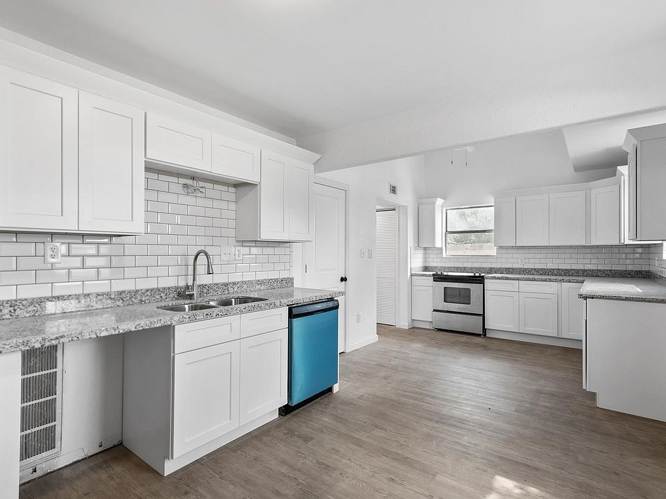 5208 Soundside Dr, Gulf Breeze, FL 32563 MLS 621826 Zillow