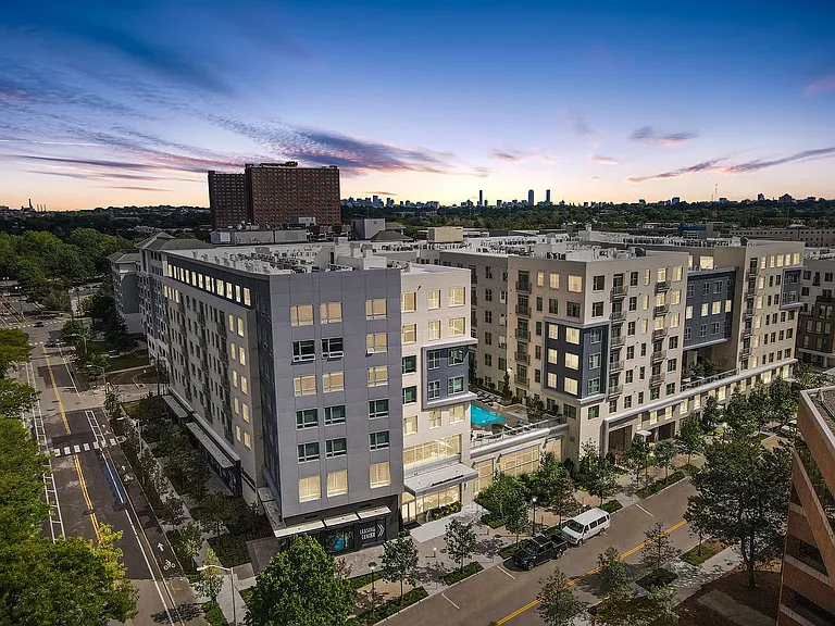 Urbane at Alewife — Photo 5