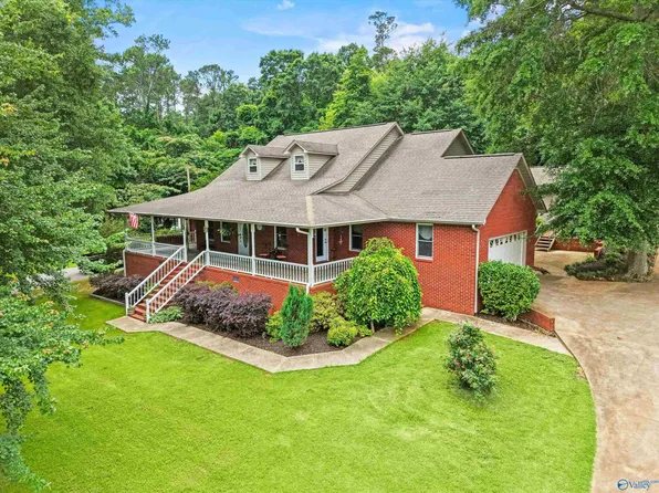 150 Pinewood Dr, Langston, AL 35755