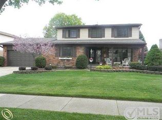 1810 Wilmet Dr, Troy, MI 48085