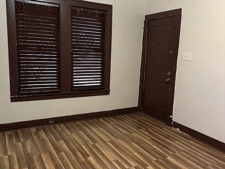 618 W Ridgewood Ct — Photo 13