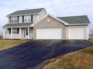 1396 Scenic Dr, Pecatonica, IL 61063