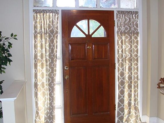 4th image of 841 E Charing Cross Cir