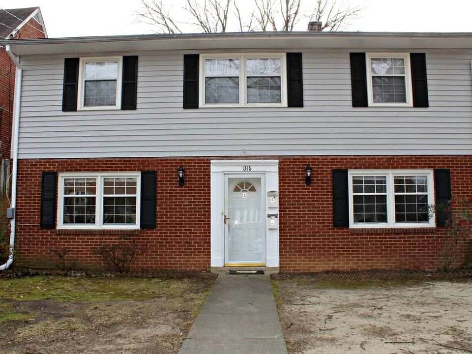 1st image of 1316 Rowe St #1316B