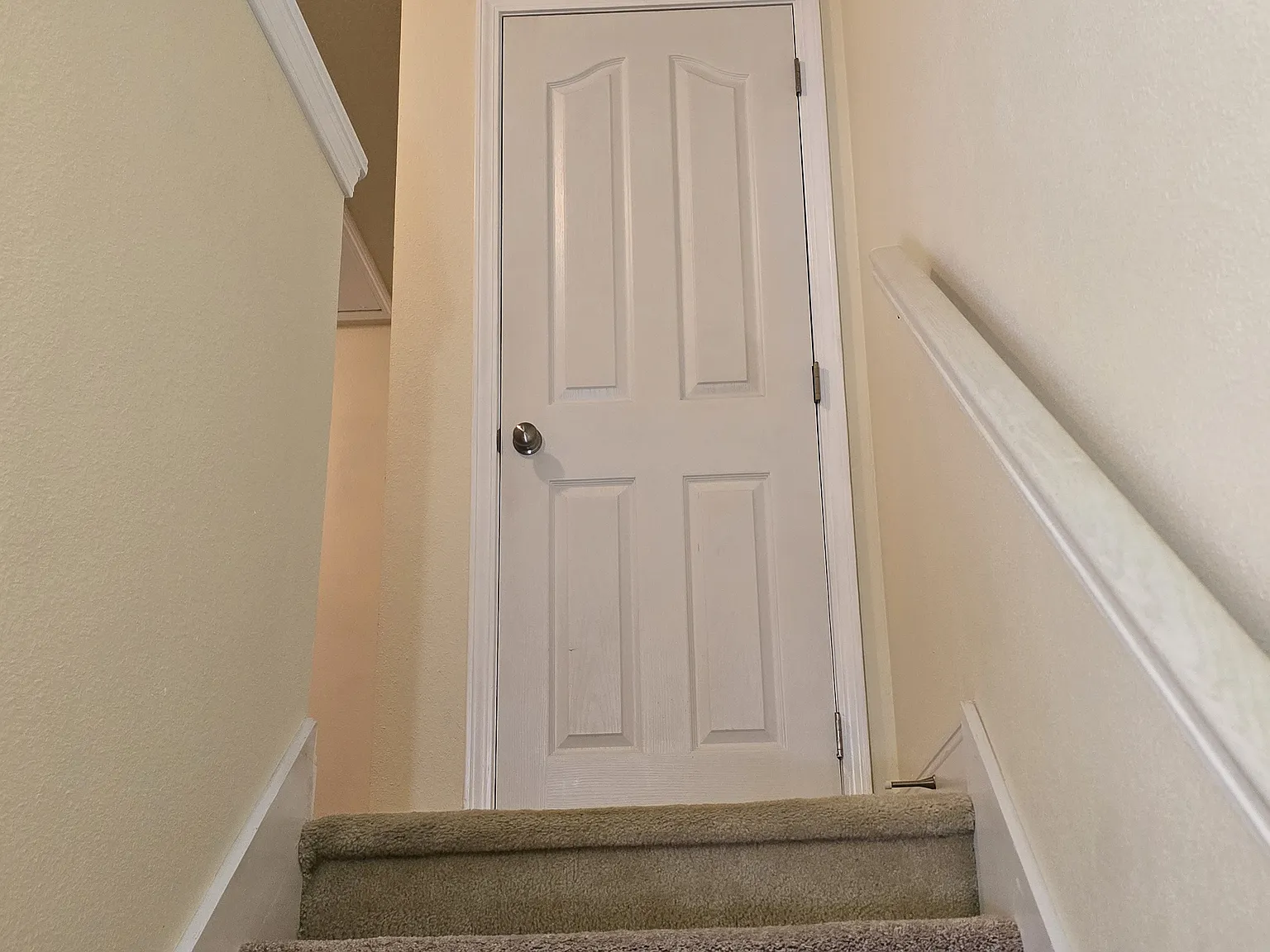 3 bed, 2.5 bath, 1567 sqft, $2,100 — Photo 4