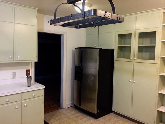 3rd image of 3598 Knollwood Hill Dr