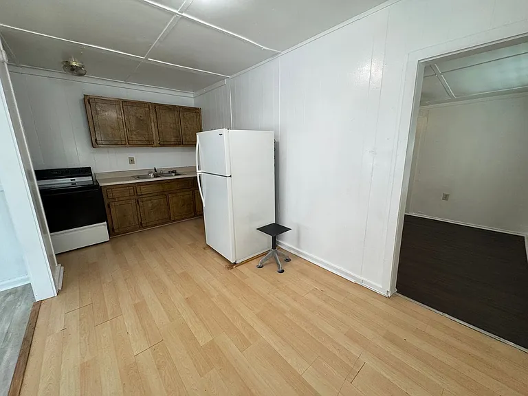 212 Scott Dr SW — Photo 10