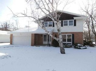 3737 W Ramsey Ave, Greenfield, WI 53221