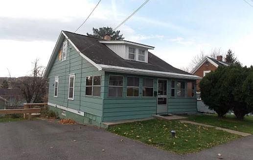 1st image of 105 Pardee Ave