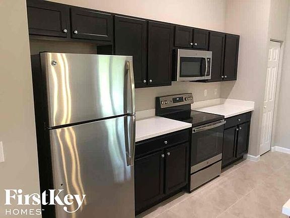 4th image of 2438 SW Monterrey Ln