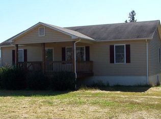 816 Poor House Rd, Lawrenceville, VA 23868