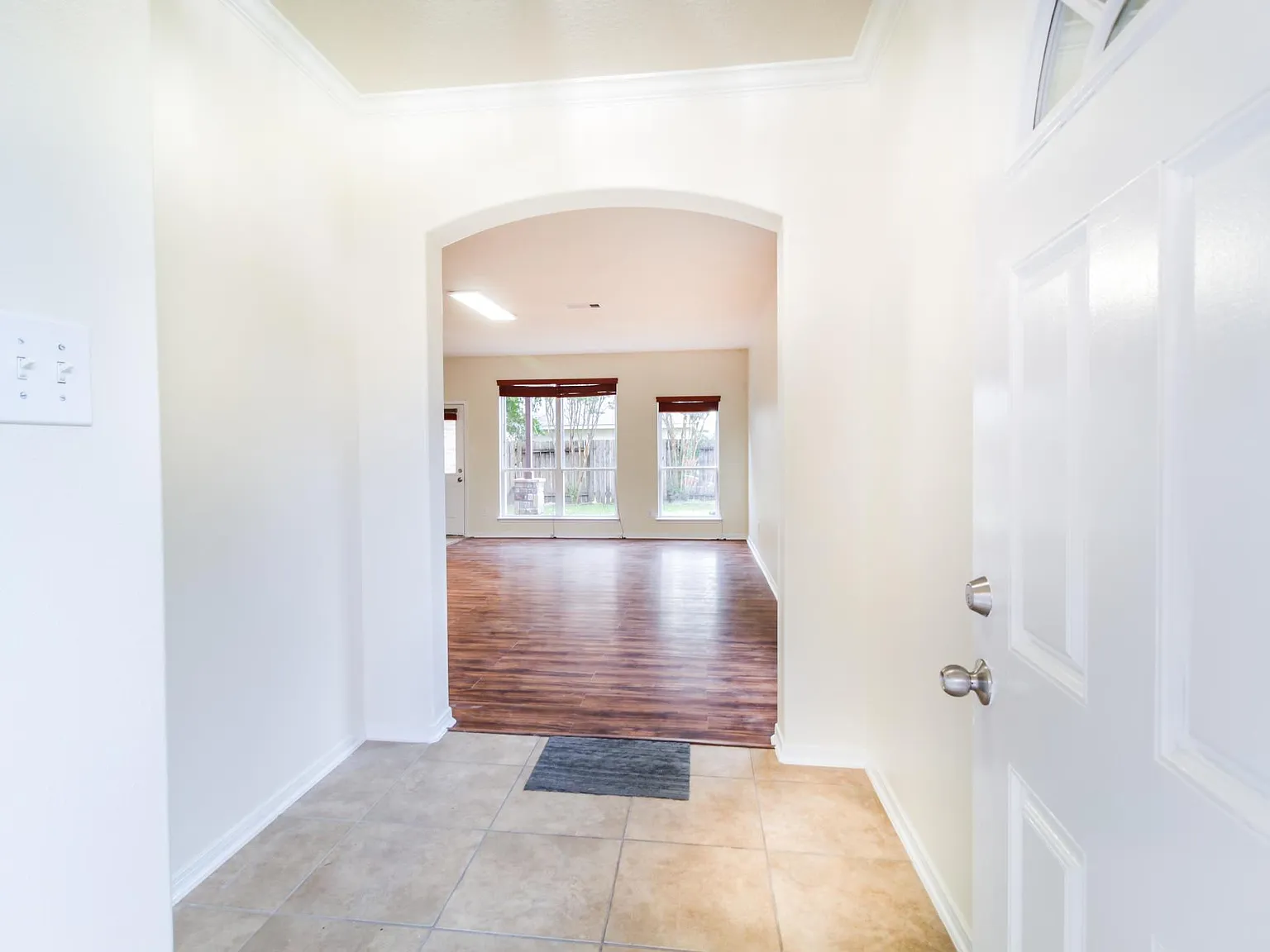 18634 Cypress Lake Village Dr — Photo 2