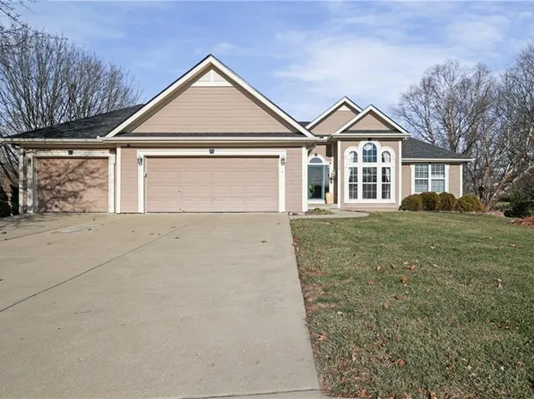 13520 Sycamore Dr, Platte City, MO 64079