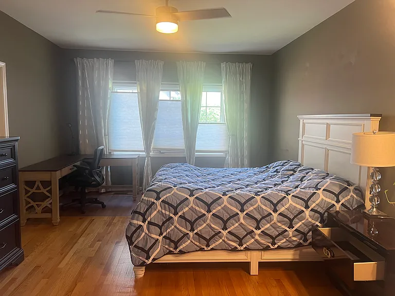 Summer Pl — Photo 35