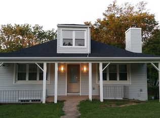 913 Cooks Ln, Baltimore, MD 21229