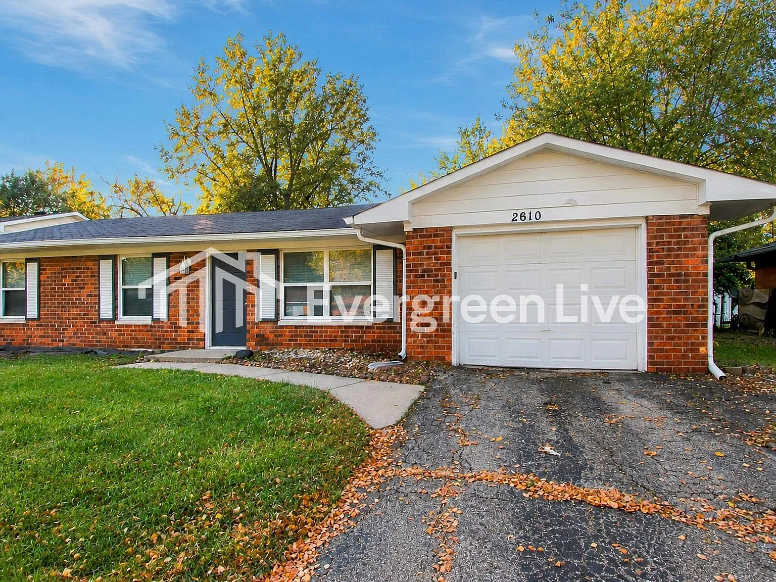 3 bed, 1.5 bath, 1603 sqft, $1,645 — Photo 2