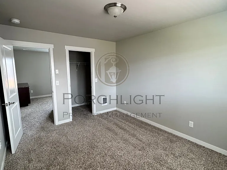 8841 Line Rd #3 — Photo 18